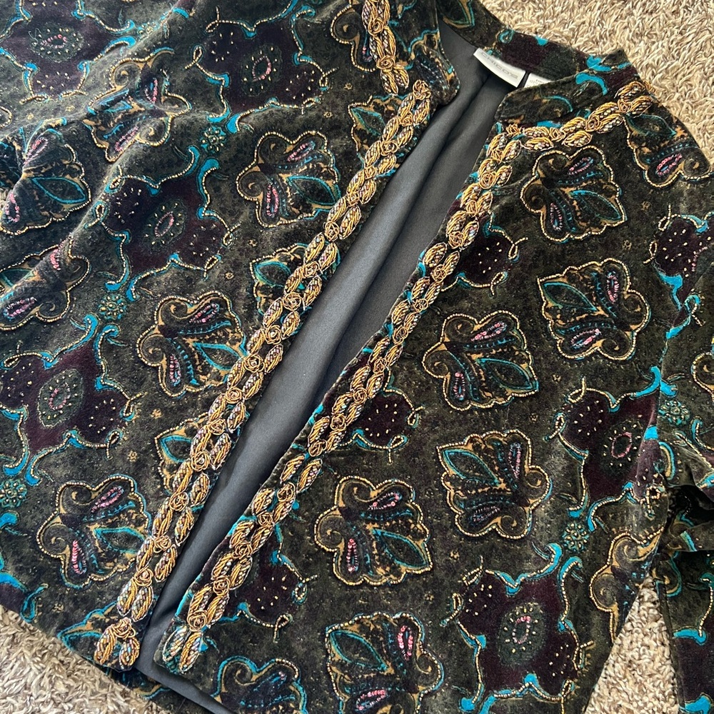 CHICOS velvet jacket with beads - Picture 2 of 3